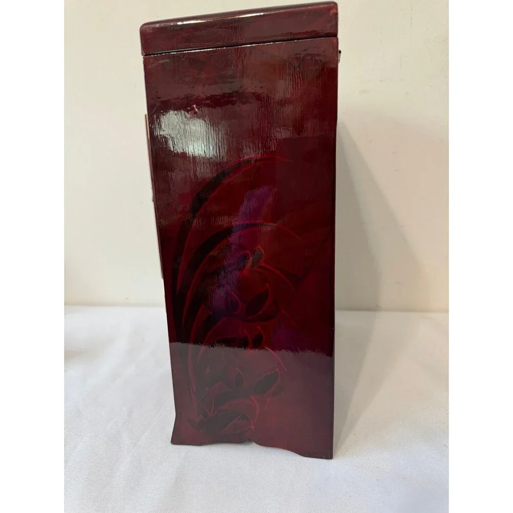 Vintage CHINESE LACQUER Jewelry Music Box DIORAMA Style